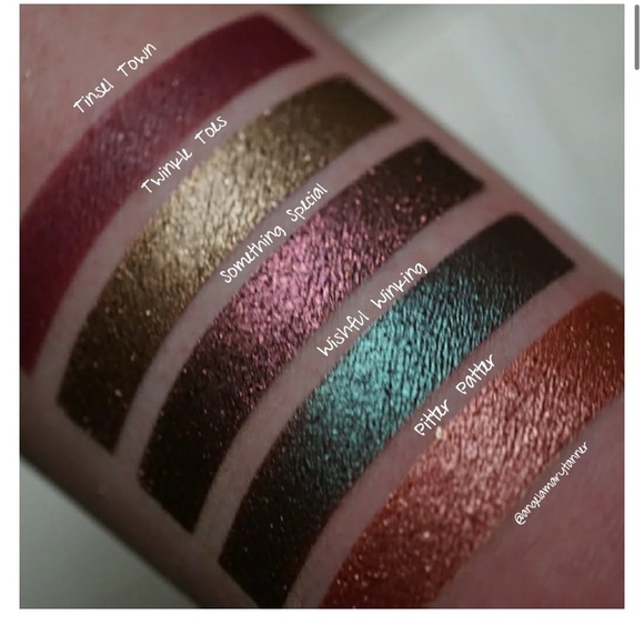 All I See Is Magic Limited Edition Colourpop Palette - Picture 11 of 16